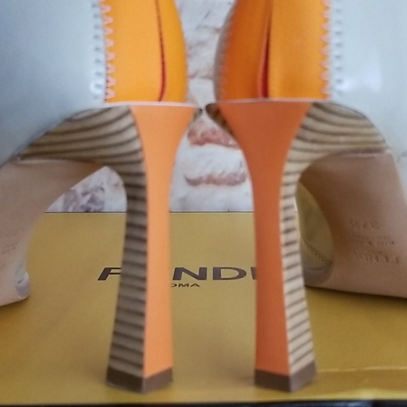 New Fendi Neoprene Zip Pointed Booties - Picture 7 of 11